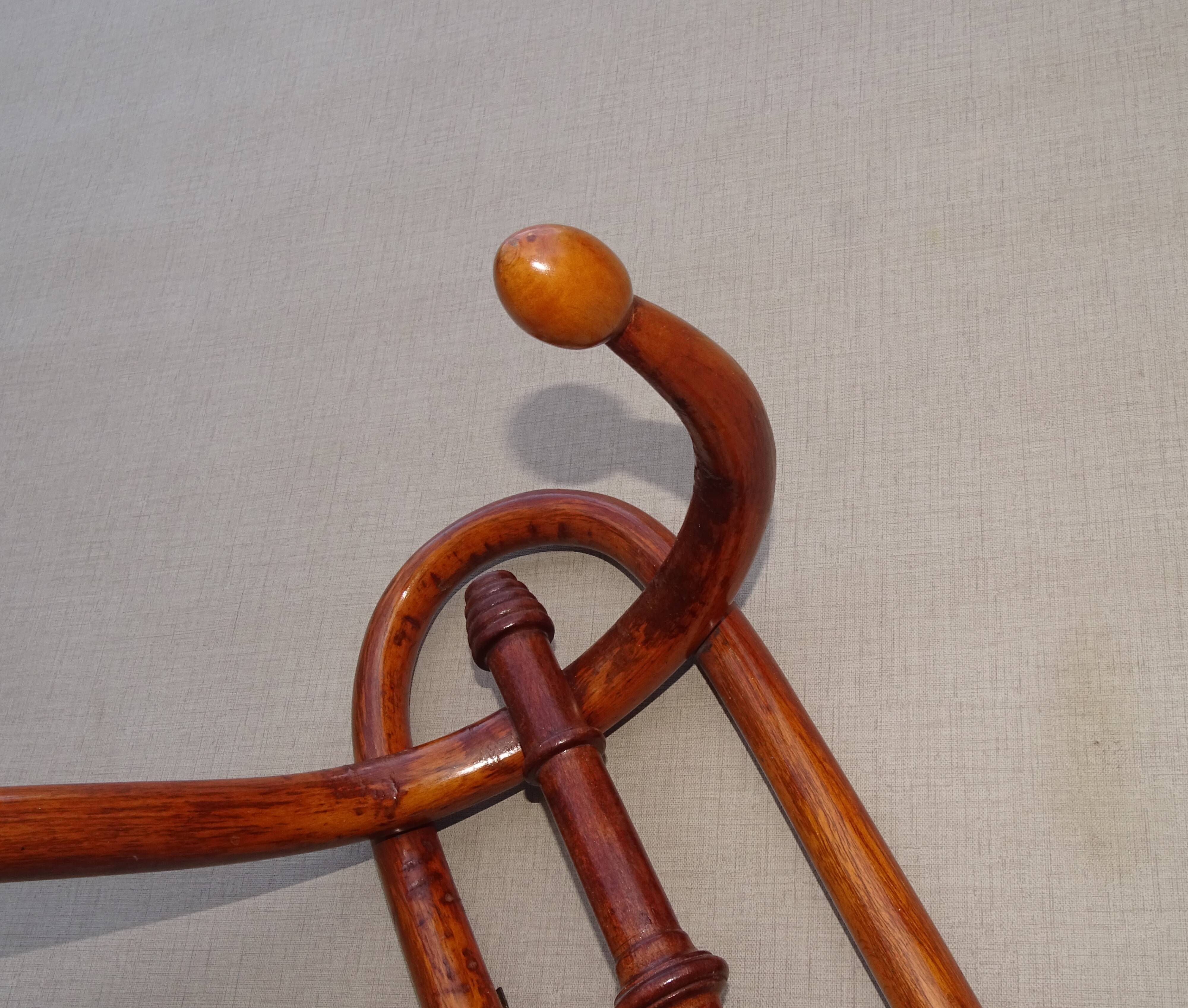 Curved wood wall coat rack bistro KOHN, around 1900, no Thonet