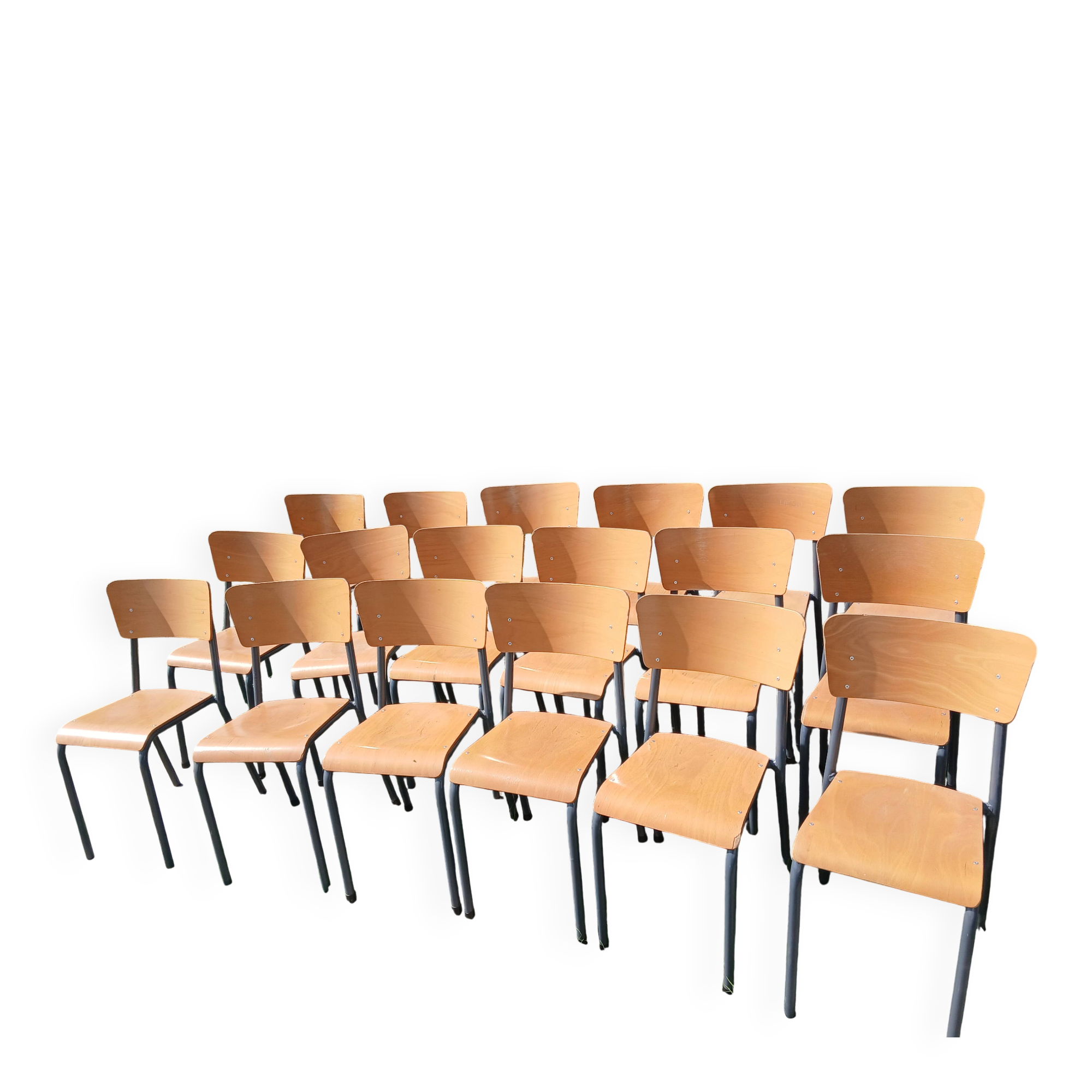 Chaises d'écoliers