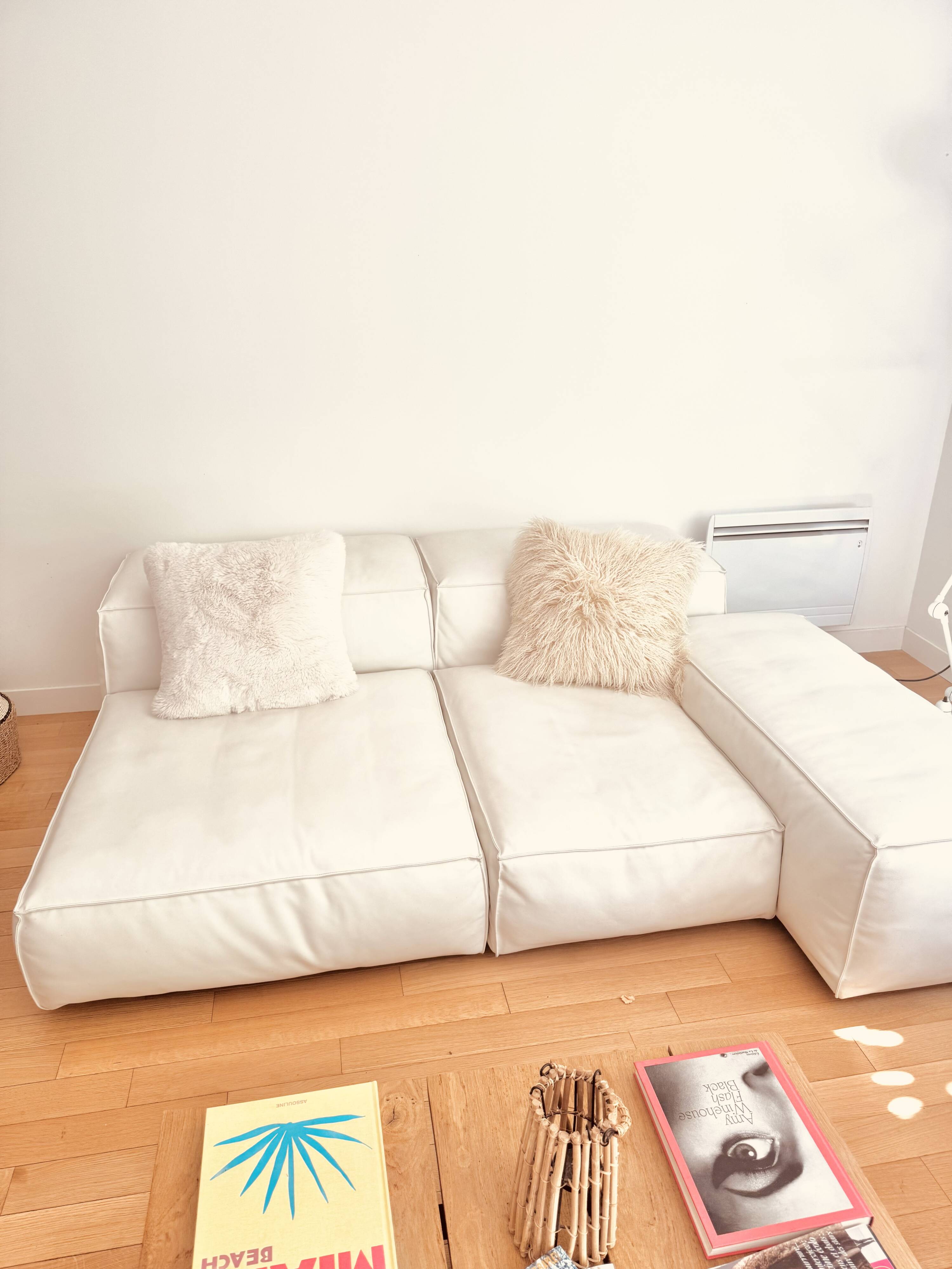 Living Divani Extrasoft sofa in white leather, new condition