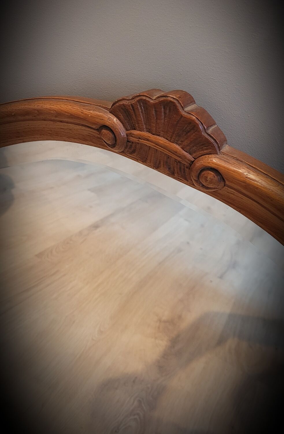 Elongated wooden mirror