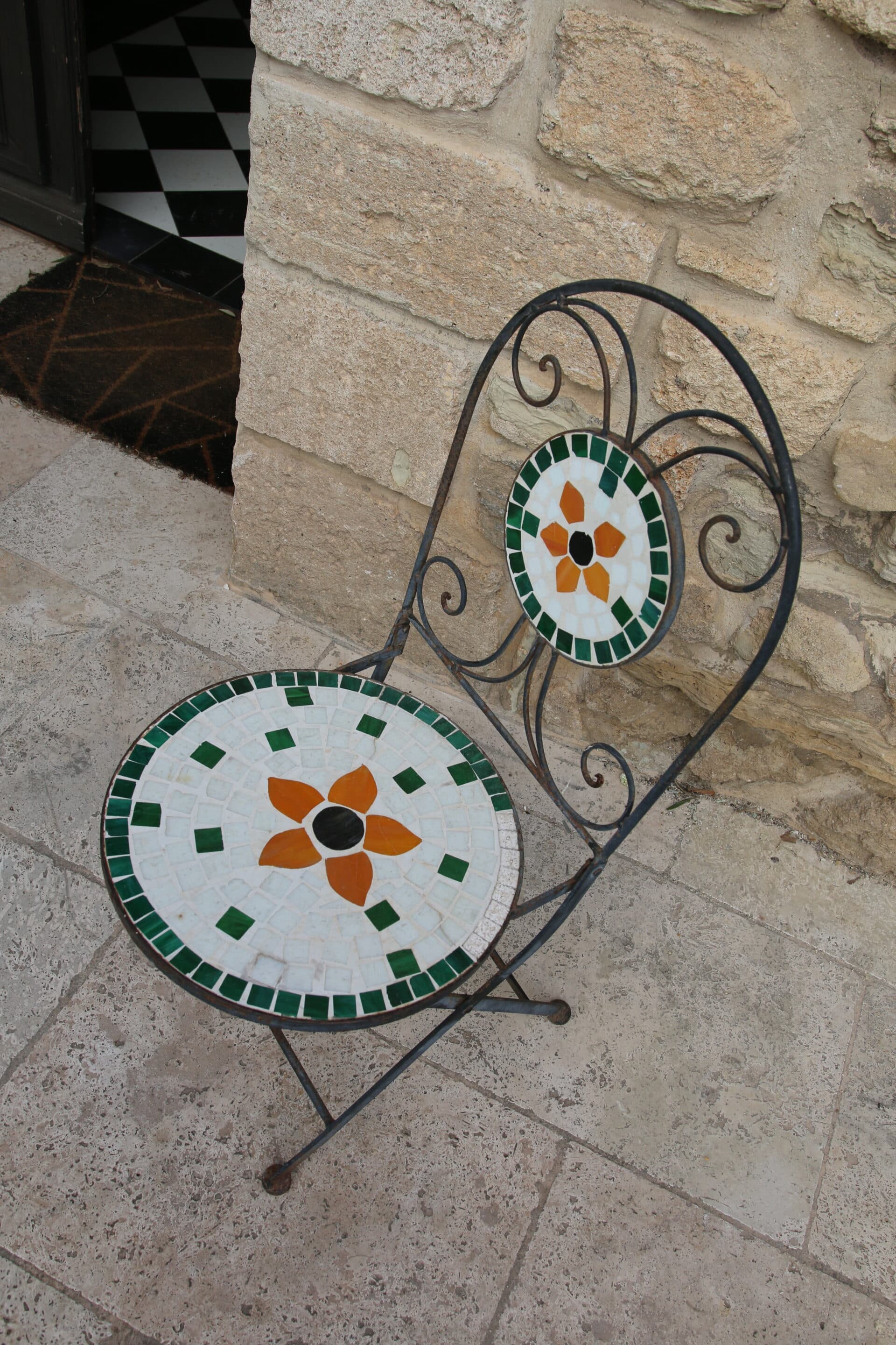 Chaise de jardin pliante fer forgé et mosaïque
