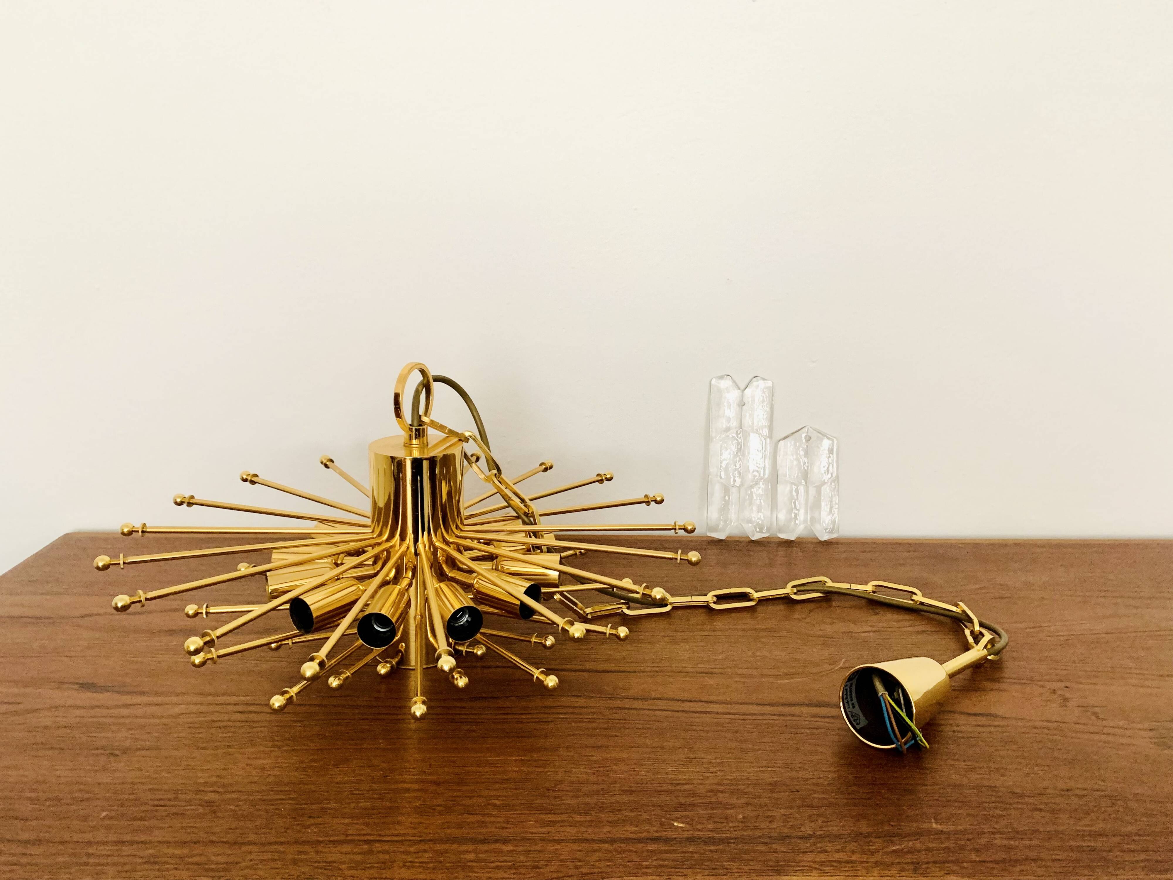 Grand lustre en verre glacé de style Palazzo autrichien par J.T. Kalmar