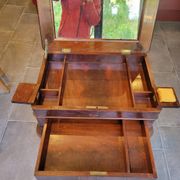 Mahogany burr hairdresser, Restoration period, around 1820.