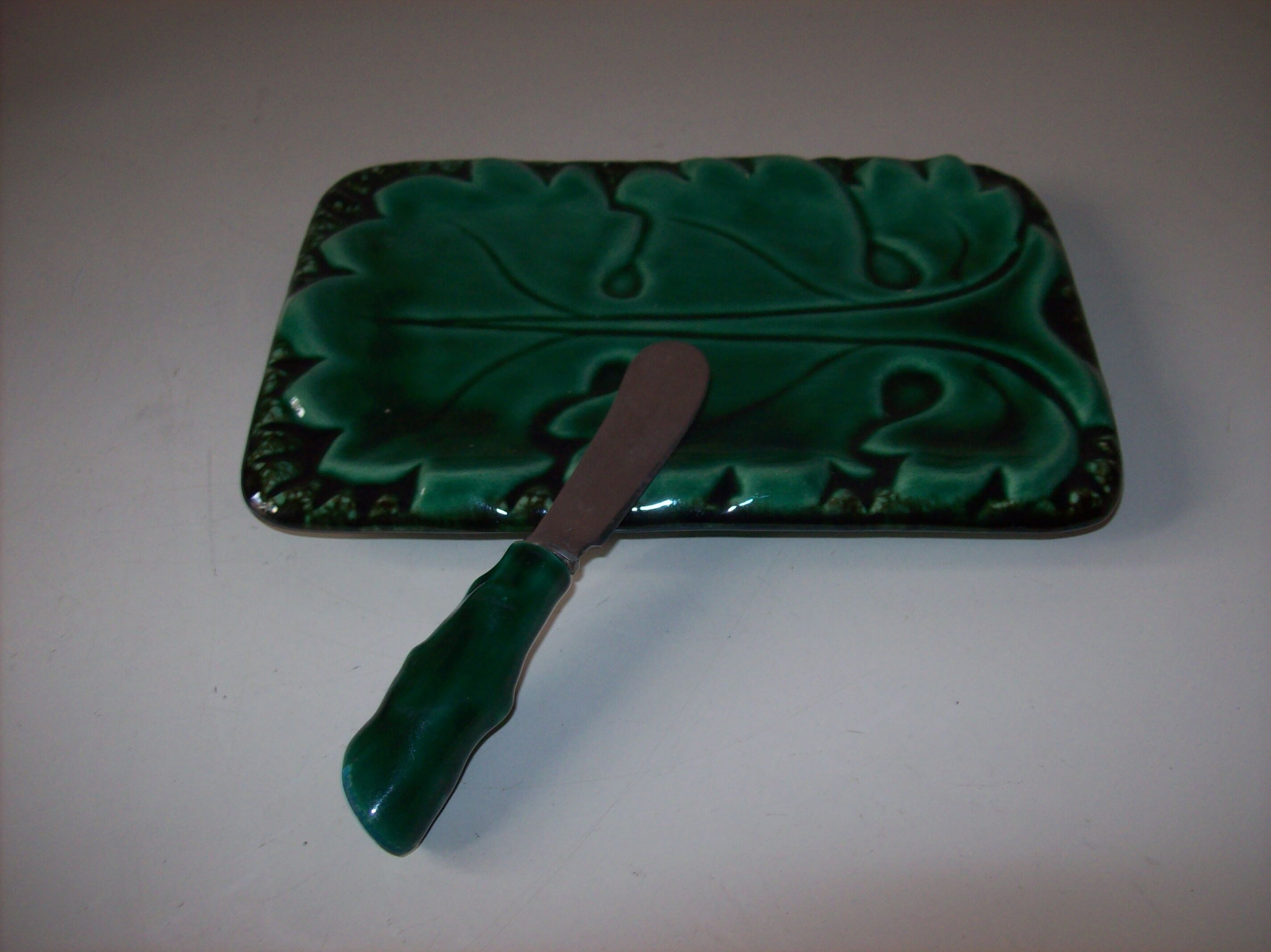 Butter dish