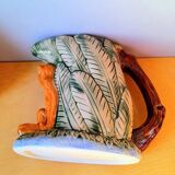 Pichet zoomorphe en barbotine singe