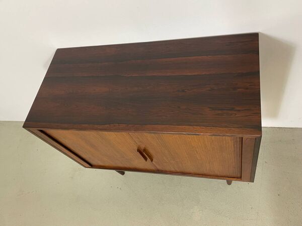 Armoire danoise à porte tambour par Kai Kristiansen en palissandre 1960