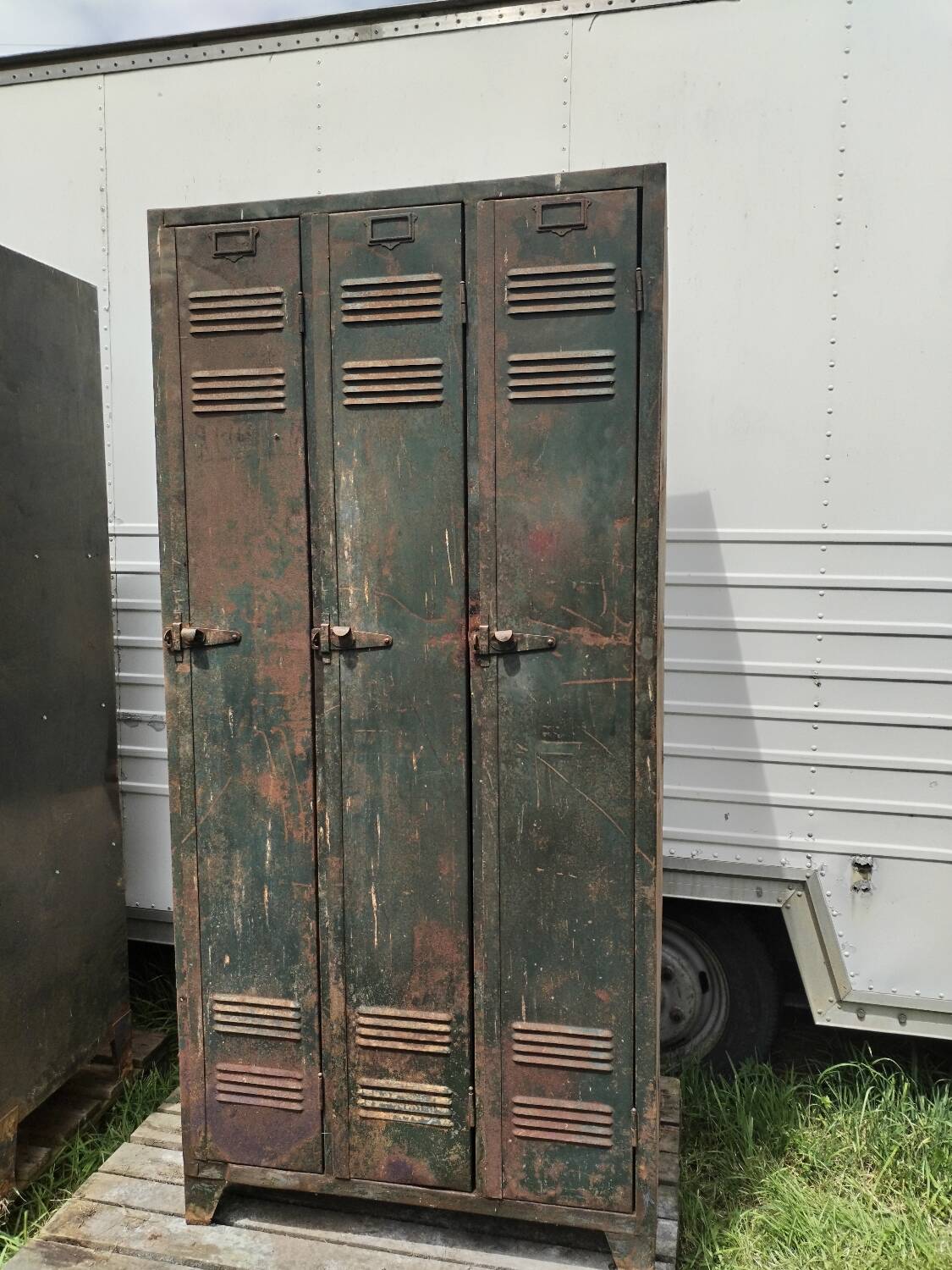 Industrial locker room