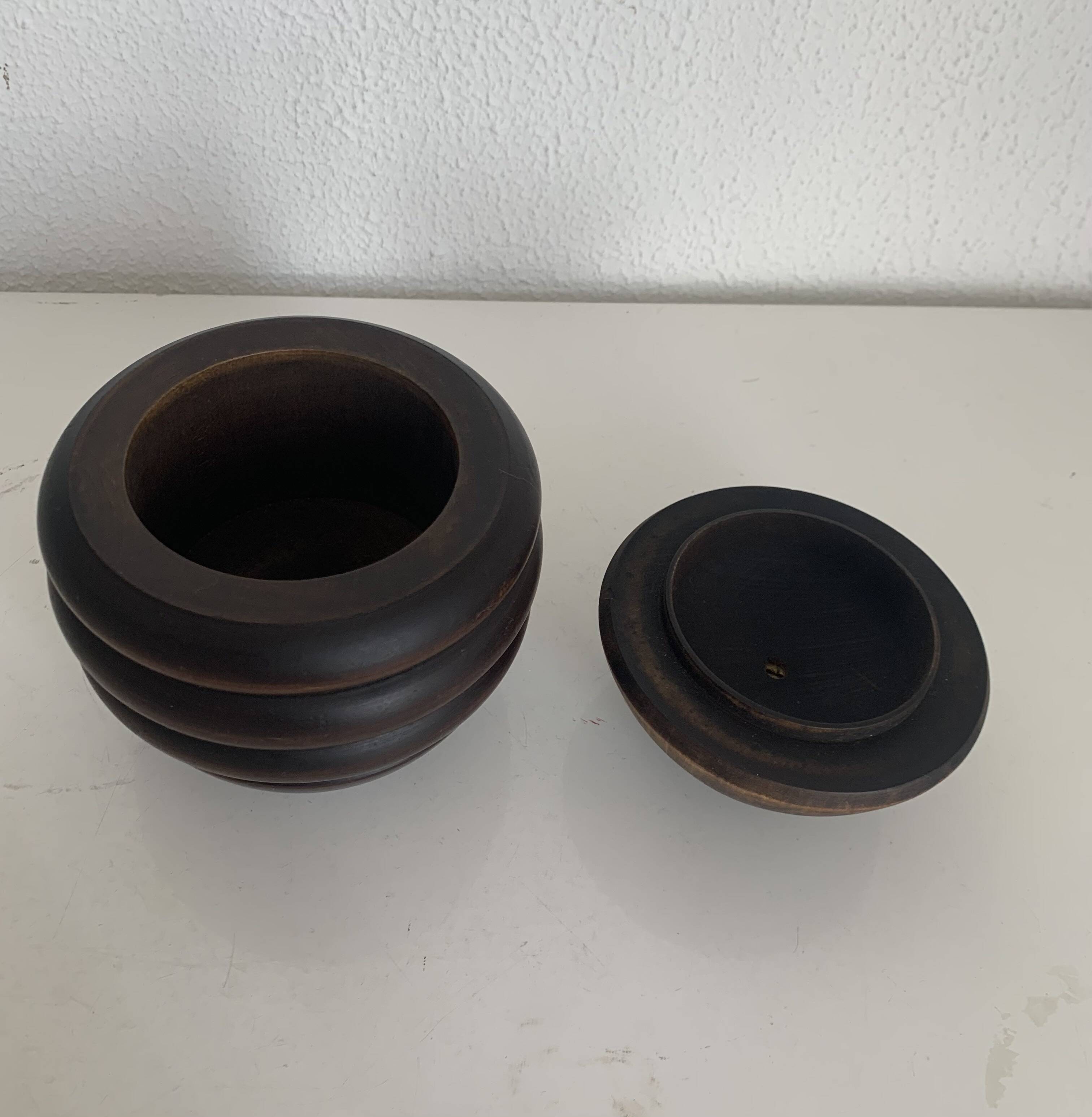 Pot à tabac vintage 1930 tabatière bois sculpté pipe - 15 x 12 cm