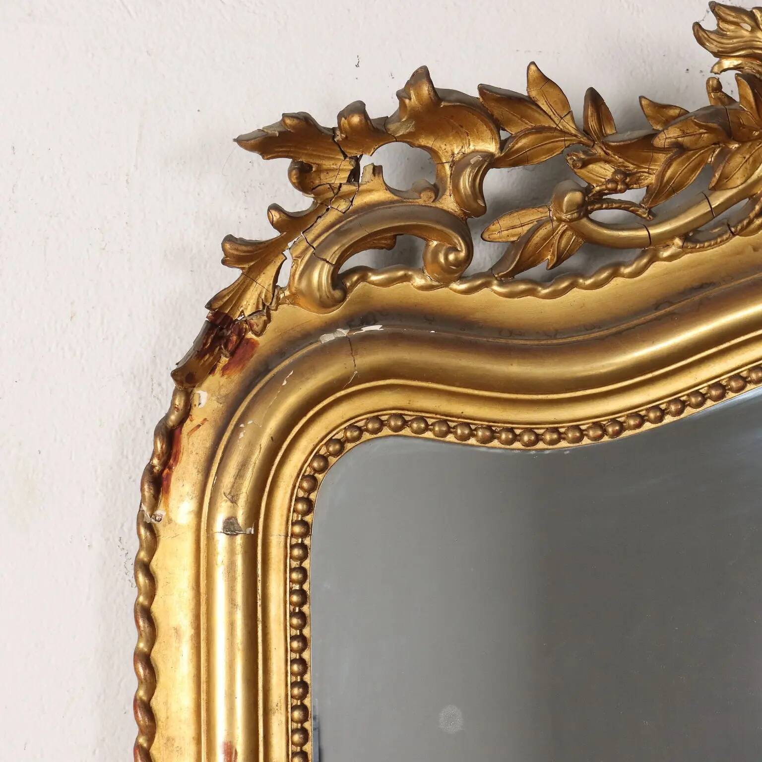 Eclectic antique mirror in gilded wood, Italy, 19th century