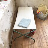 Maternal folding camp bed