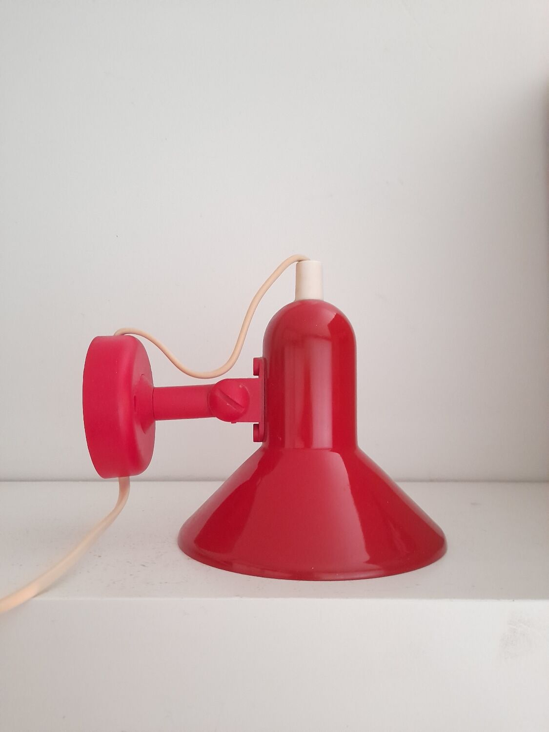 Danish 80s red wall spot light Lyskaer