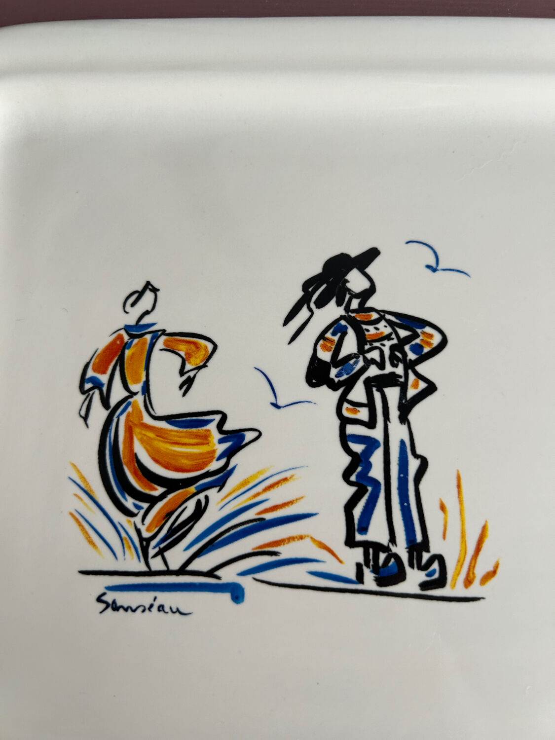 Cake dish KG Lunéville - Breton dancers decoration