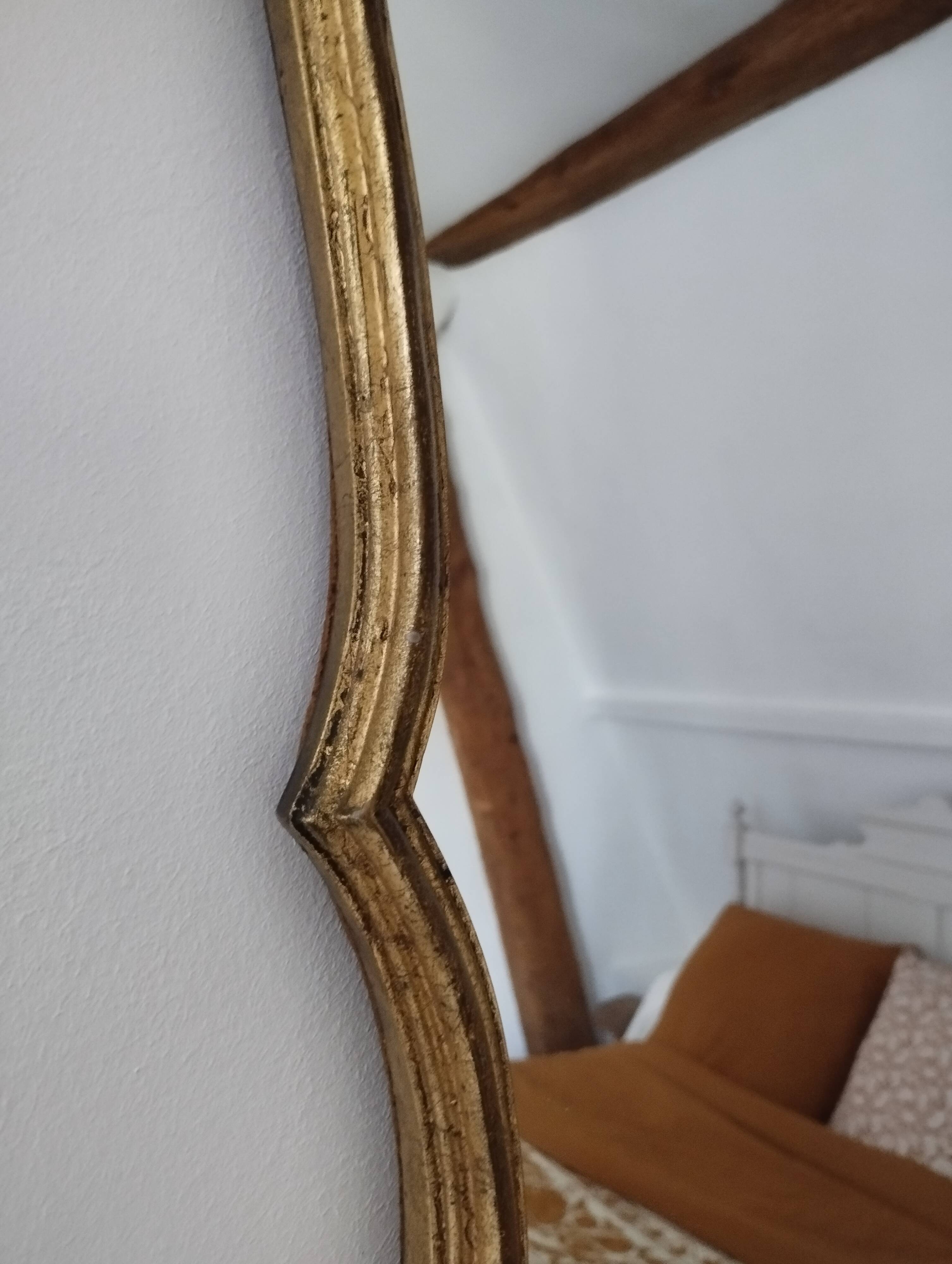 Antique large violin-shaped mirror in gilded wood, Rococo style, Louis XV (80x50 cm)