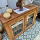 Vitrine en bois brut