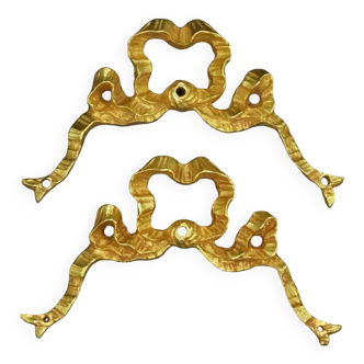 Pair of pediments with Louis XVI style knot in gilded bronze
