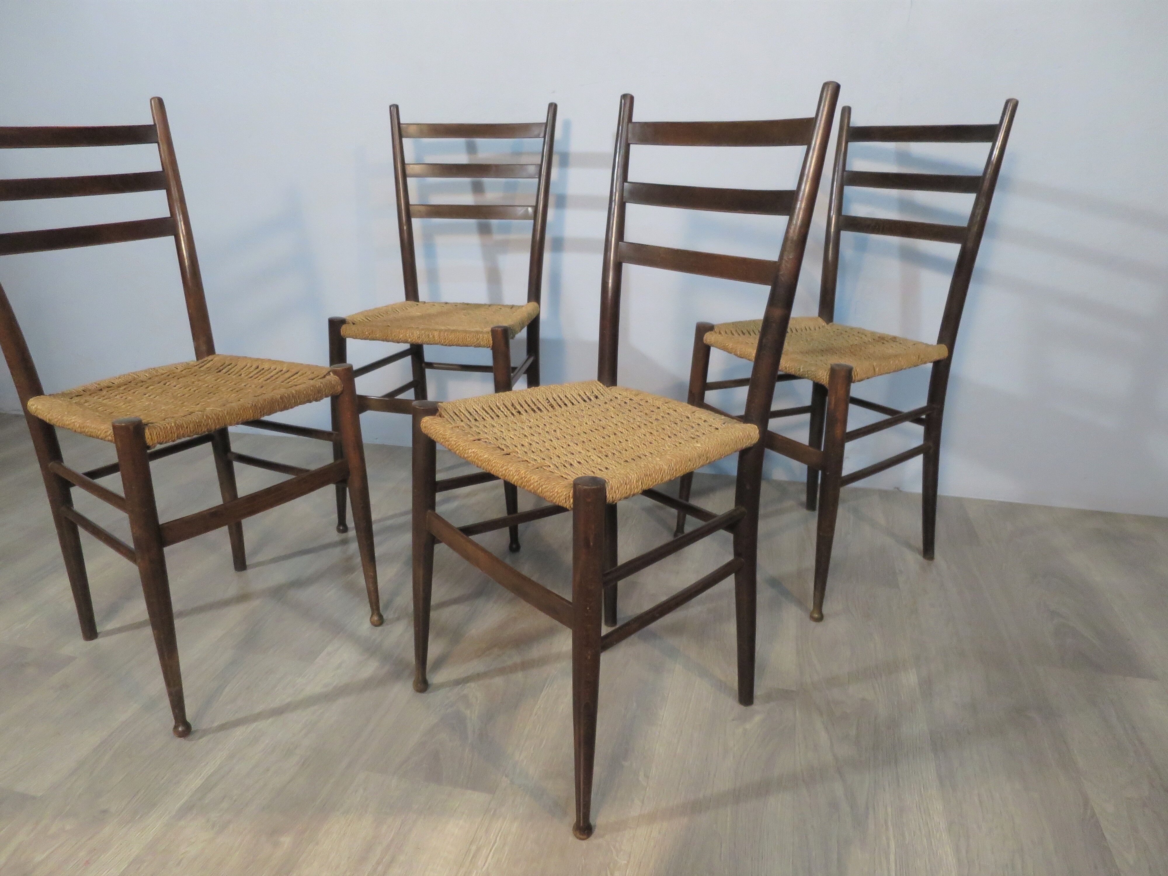 Suite of 4 vintage chairs