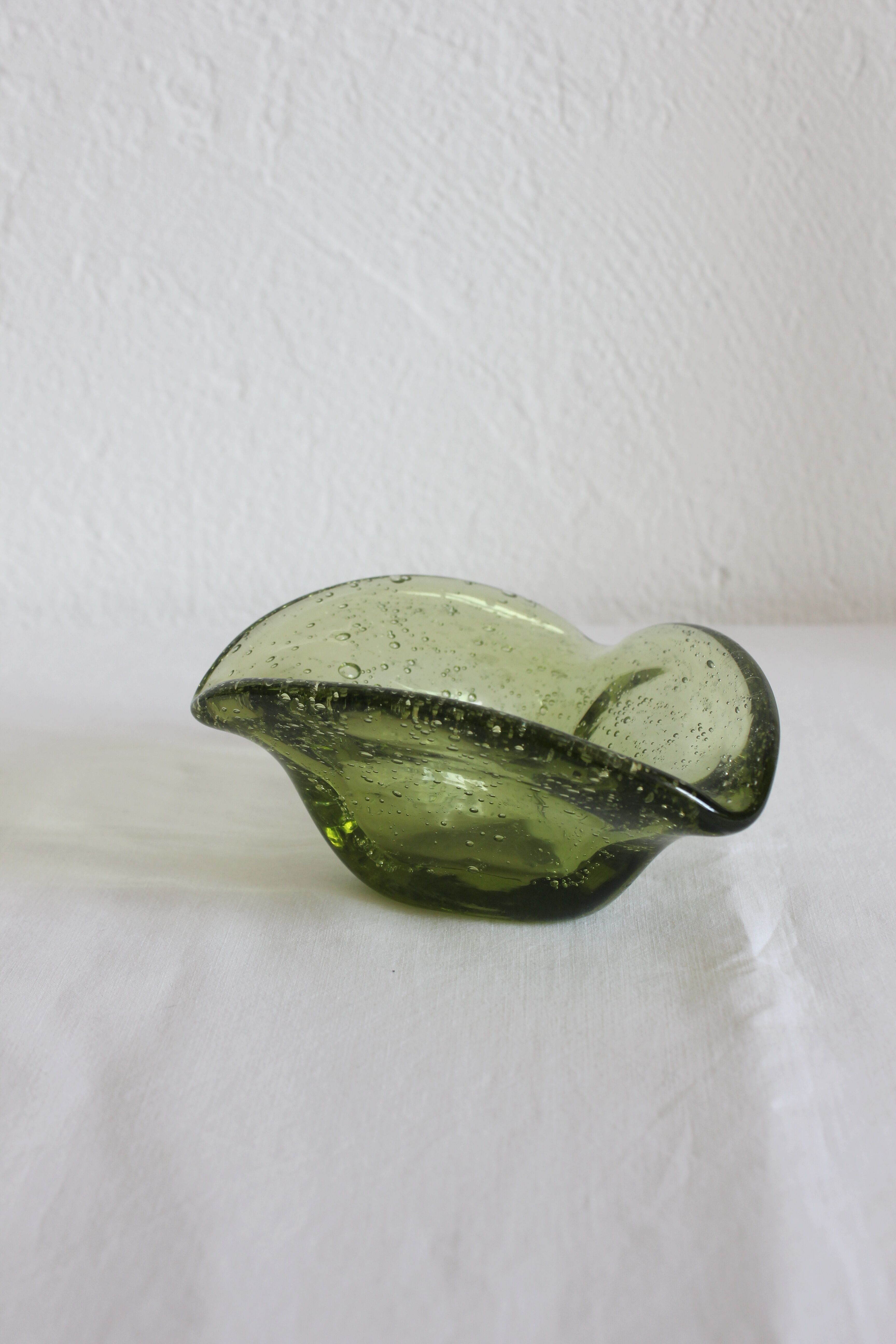 Vintage bubble glass ashtray