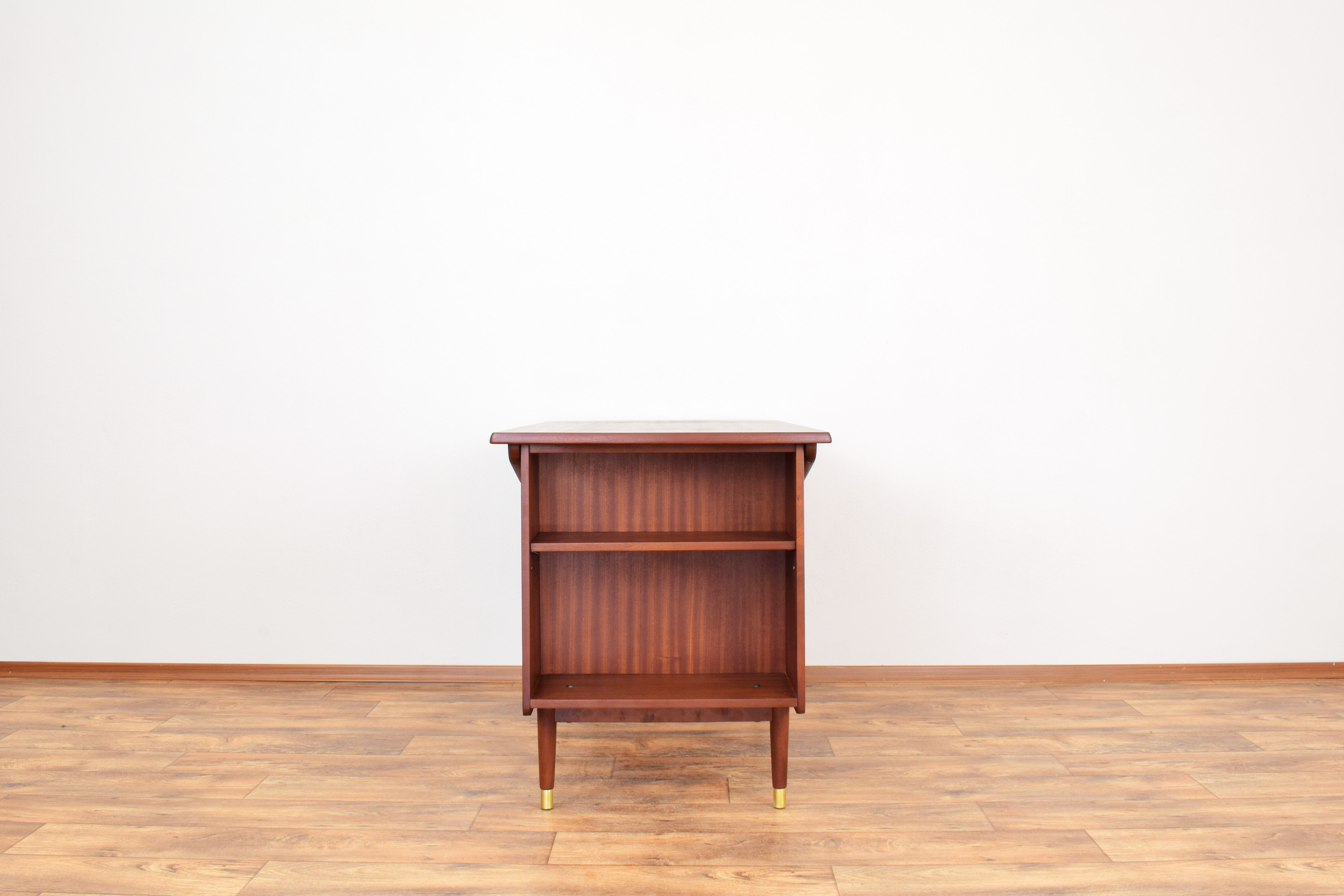 Mid-century norwegian teak desk model 44 from Brødrene Jåtogs Møbelfabrikk, 1950s.