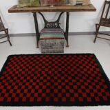 3x6 Red Black Checkered Wool Vintage Rug, 107x180Cm SK 70252
