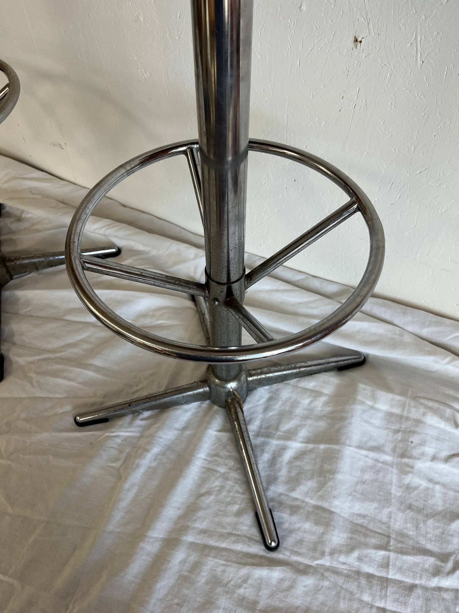 Tabouret en fausse fourrure 70s