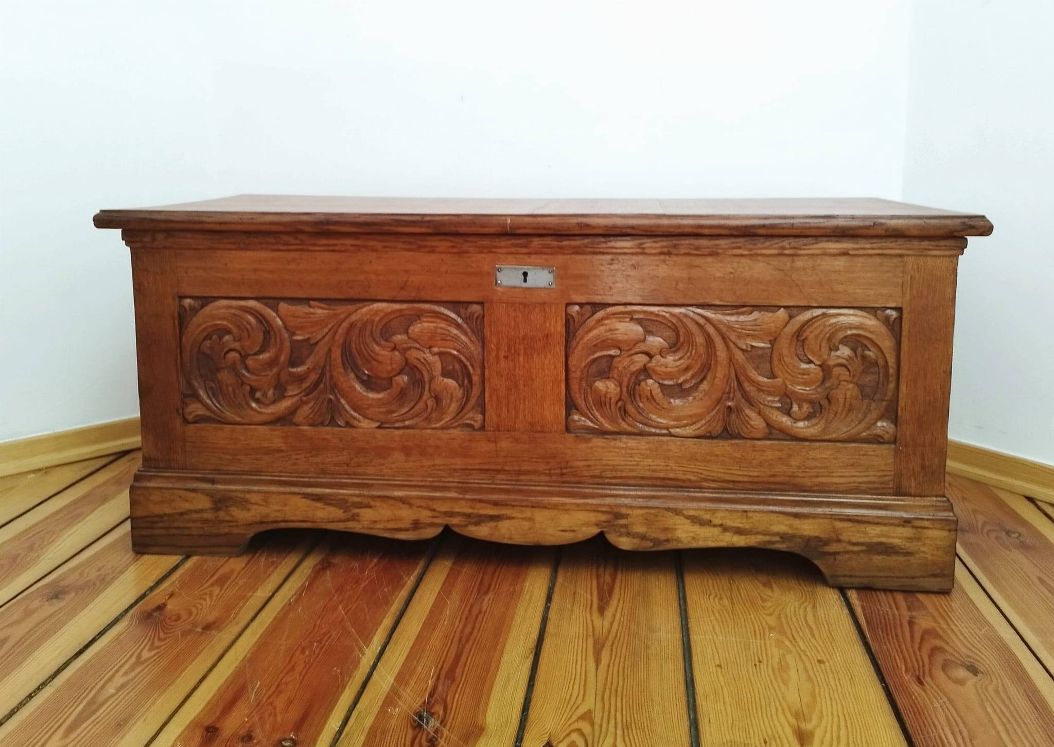 Vintage chest, the 50s