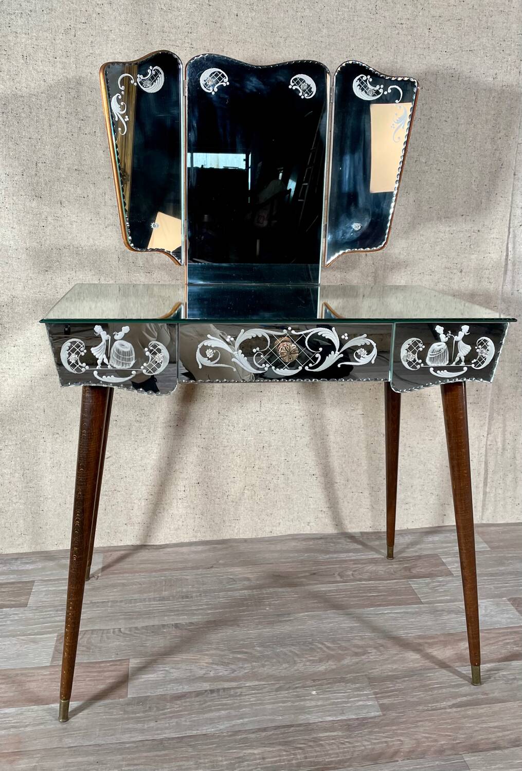 Venetian Hairdresser