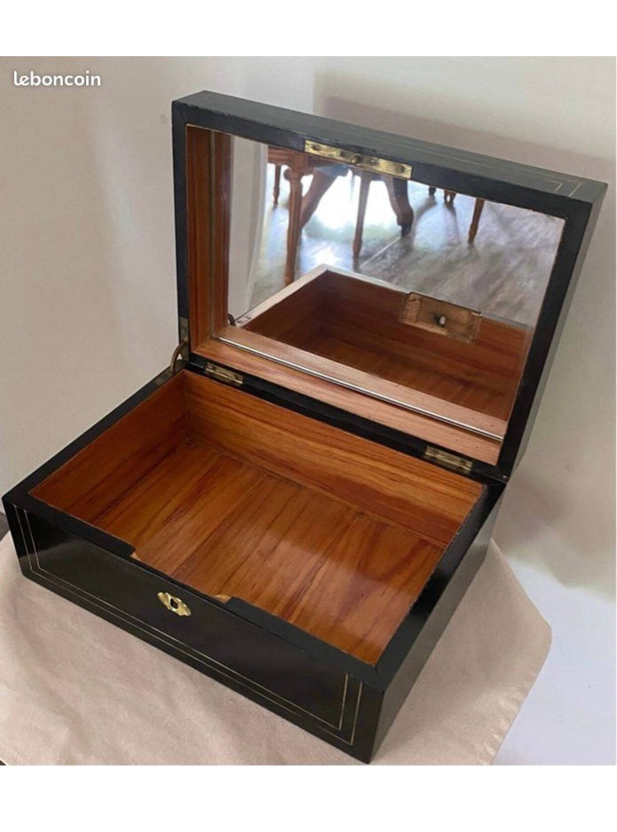 Box with mirror Napoleon III