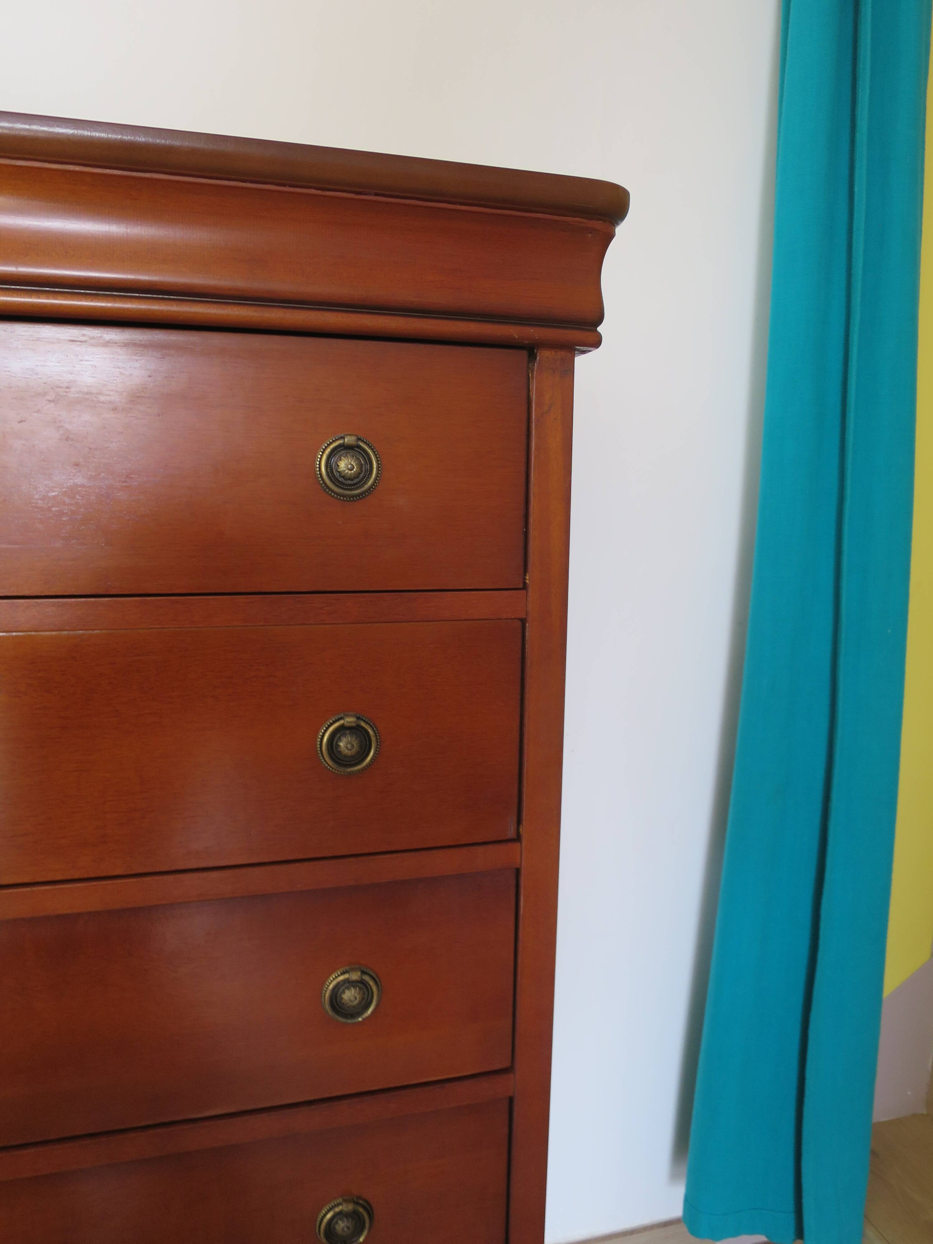 Louis Philippe style chest of drawers in cherry wood