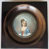Table: miniature - portrait of a girl