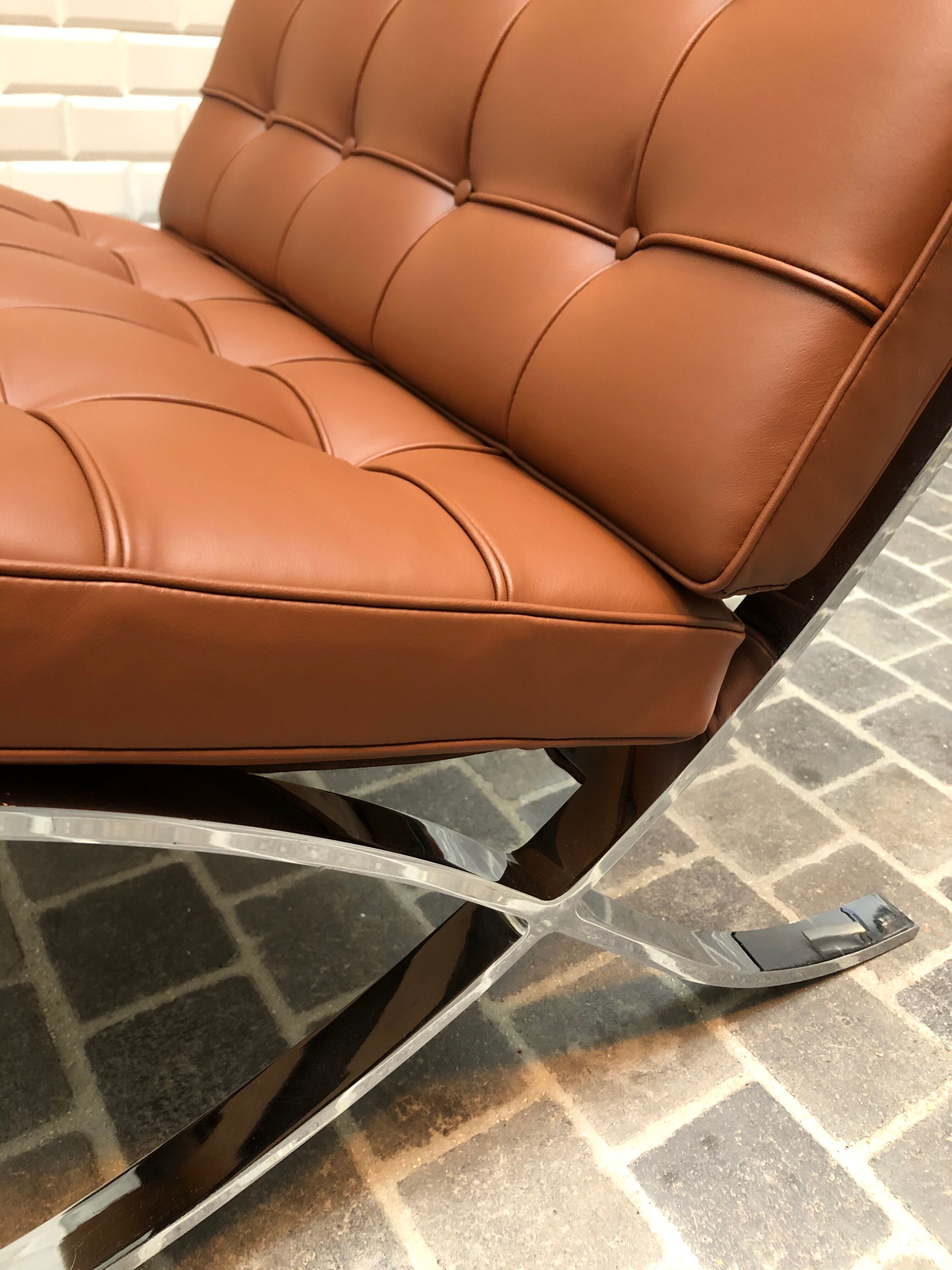 Fauteuil Barcelona de Mies van de Rohe pour Knoll