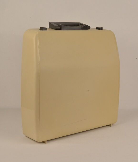 Machine à écrire portative Japy L.72 vintage 1970