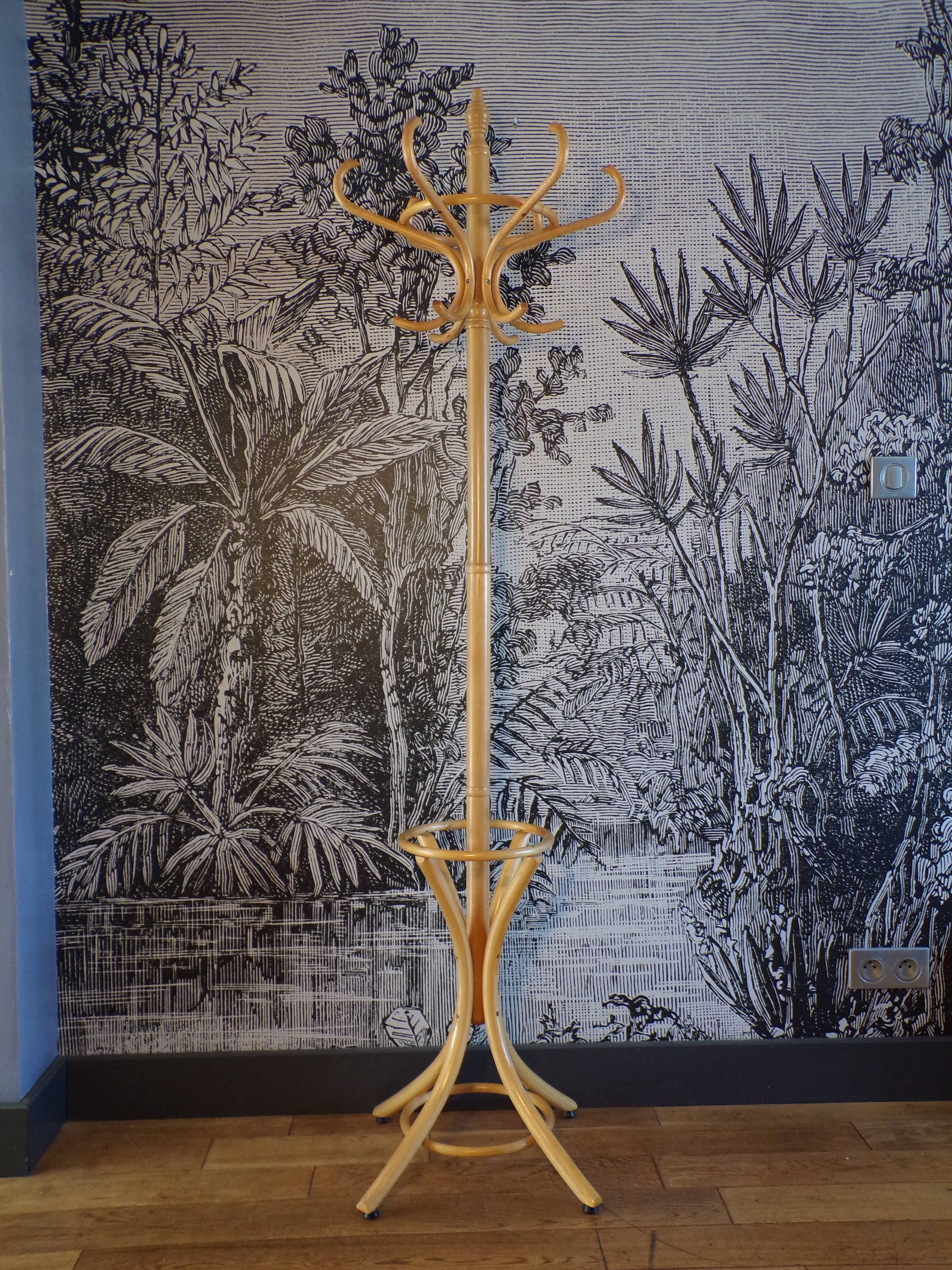 Curved wooden parrot coat rack