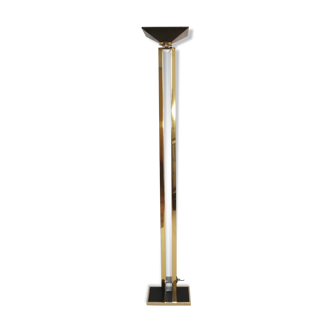 Brass lamppost and 80s plexiglass