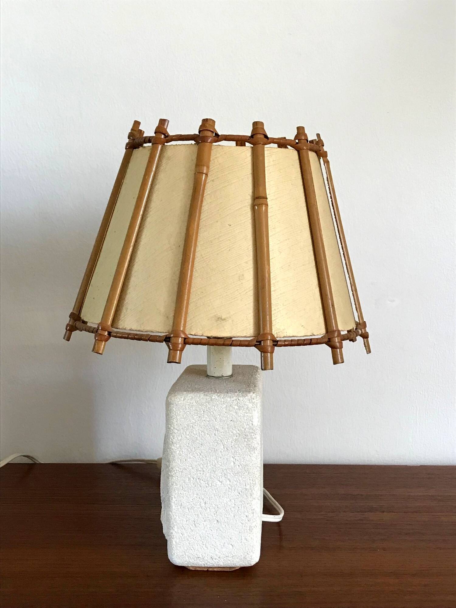 Vintage stone lamp from the Gard from the 70s