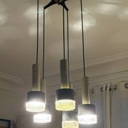 Vintage cascading chandelier from the 60s-70s in black metal and brass