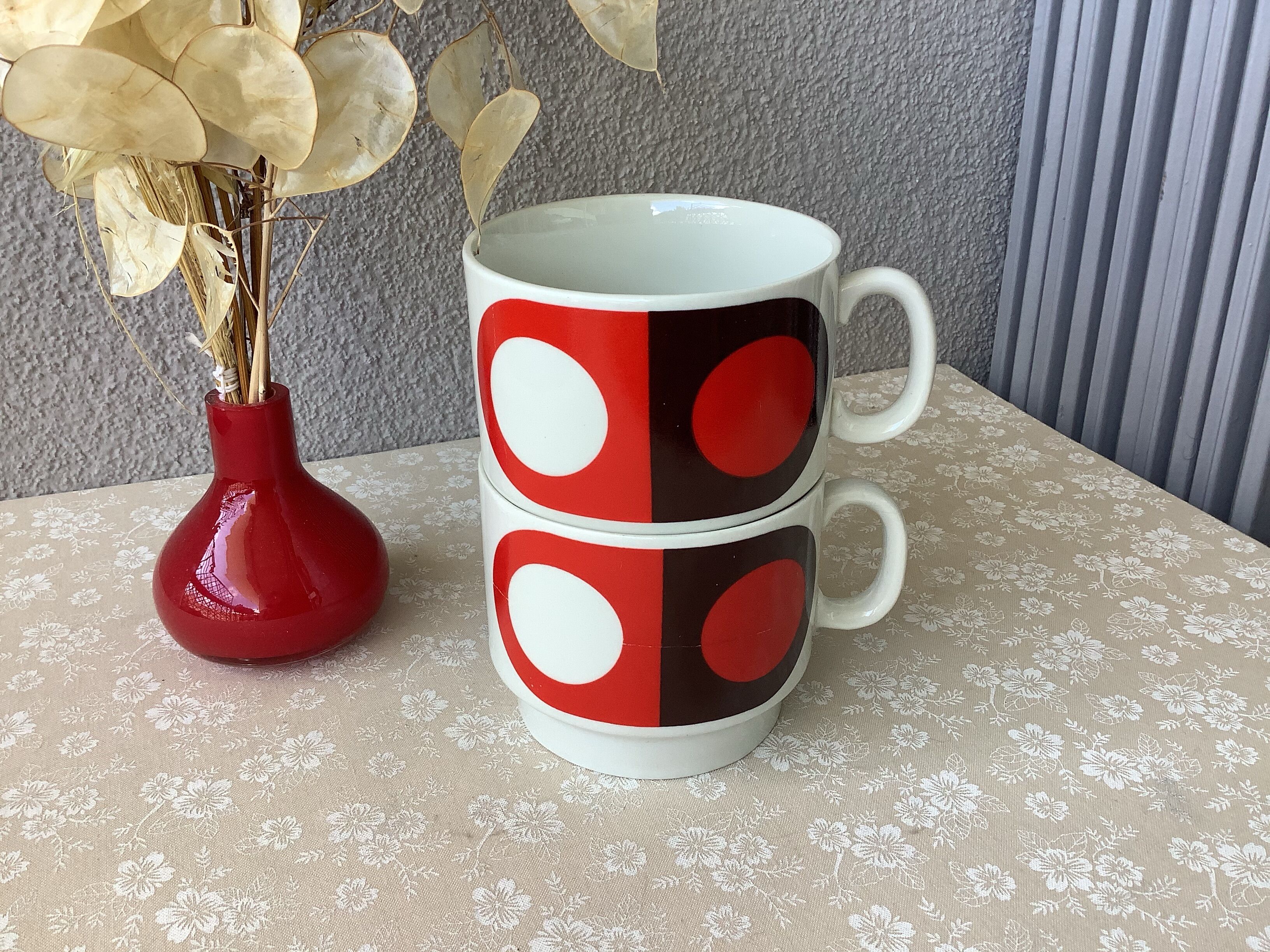 Vintage Weidmann cups at lunch made in Italy