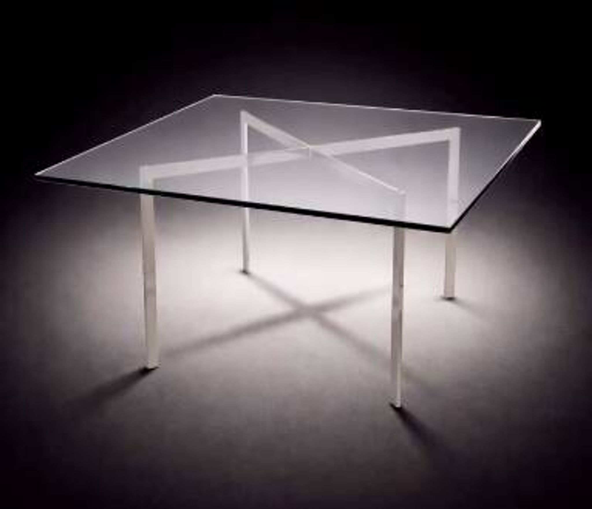 Table basse Barcelona par Ludwig Mies Van Der Rohe