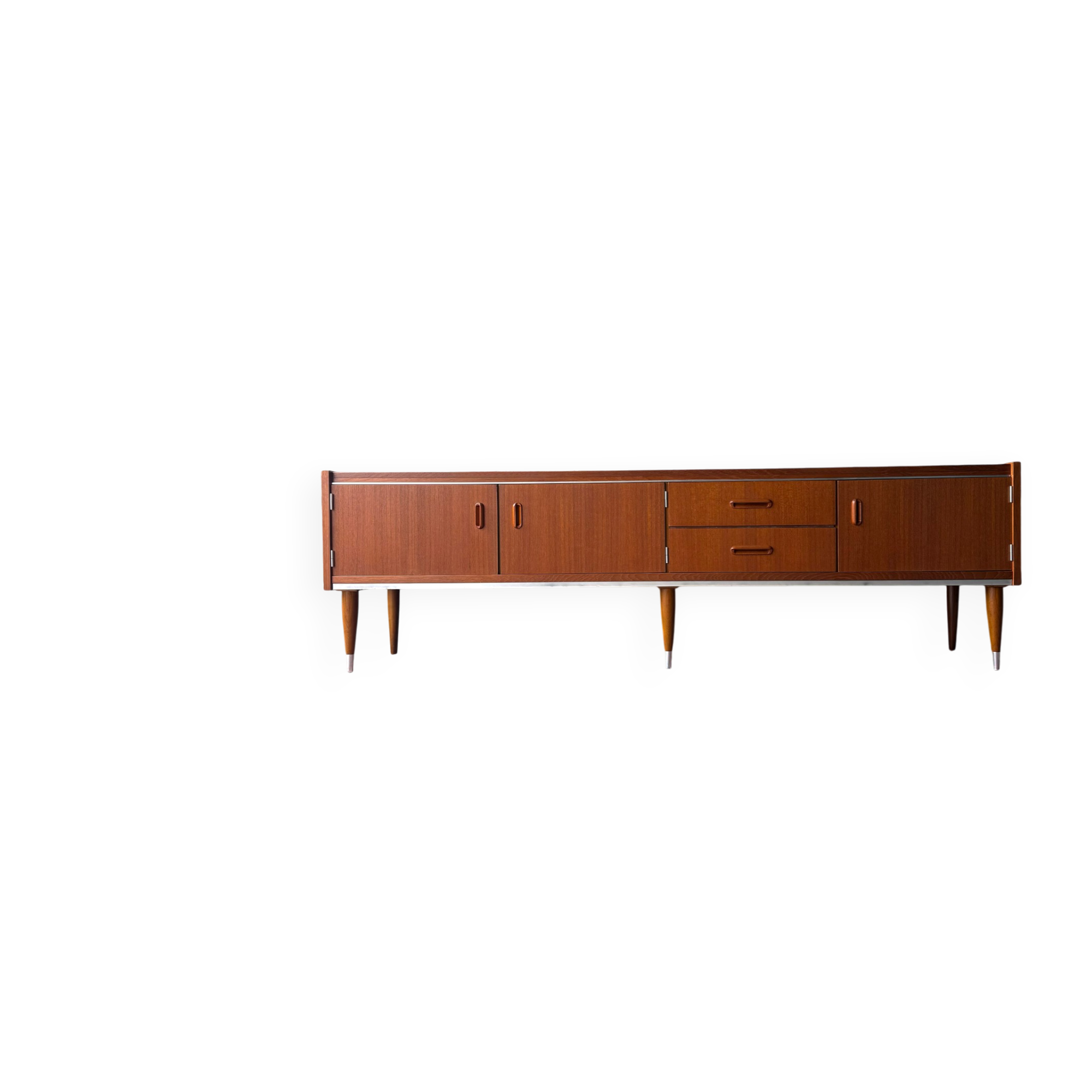 Scandinavian low sideboard in teak, 1960.