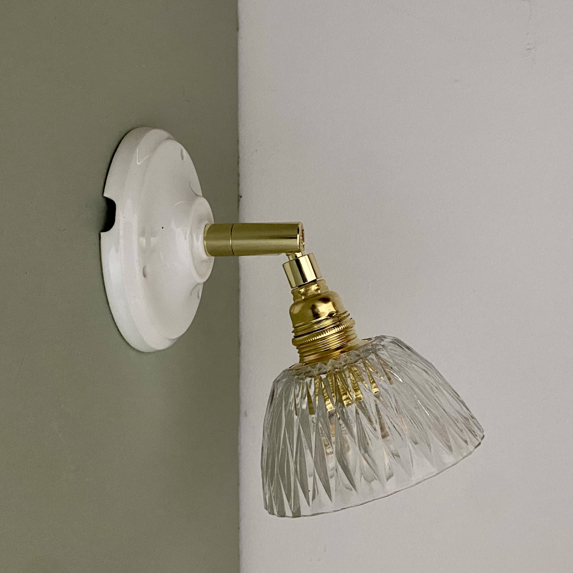 Vintage chiseled glass lampshade wall light - tableware collection -