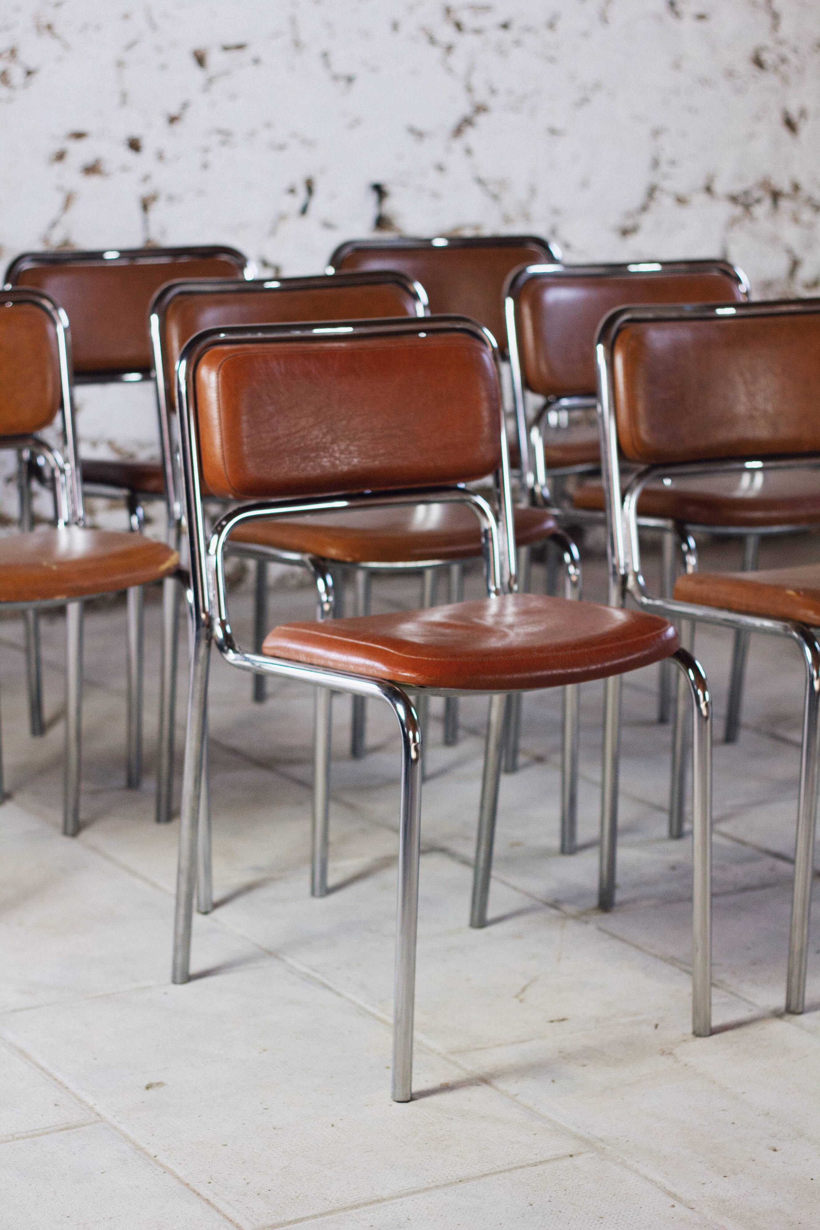 8 vintage tubular chrome and skai chairs, 1970