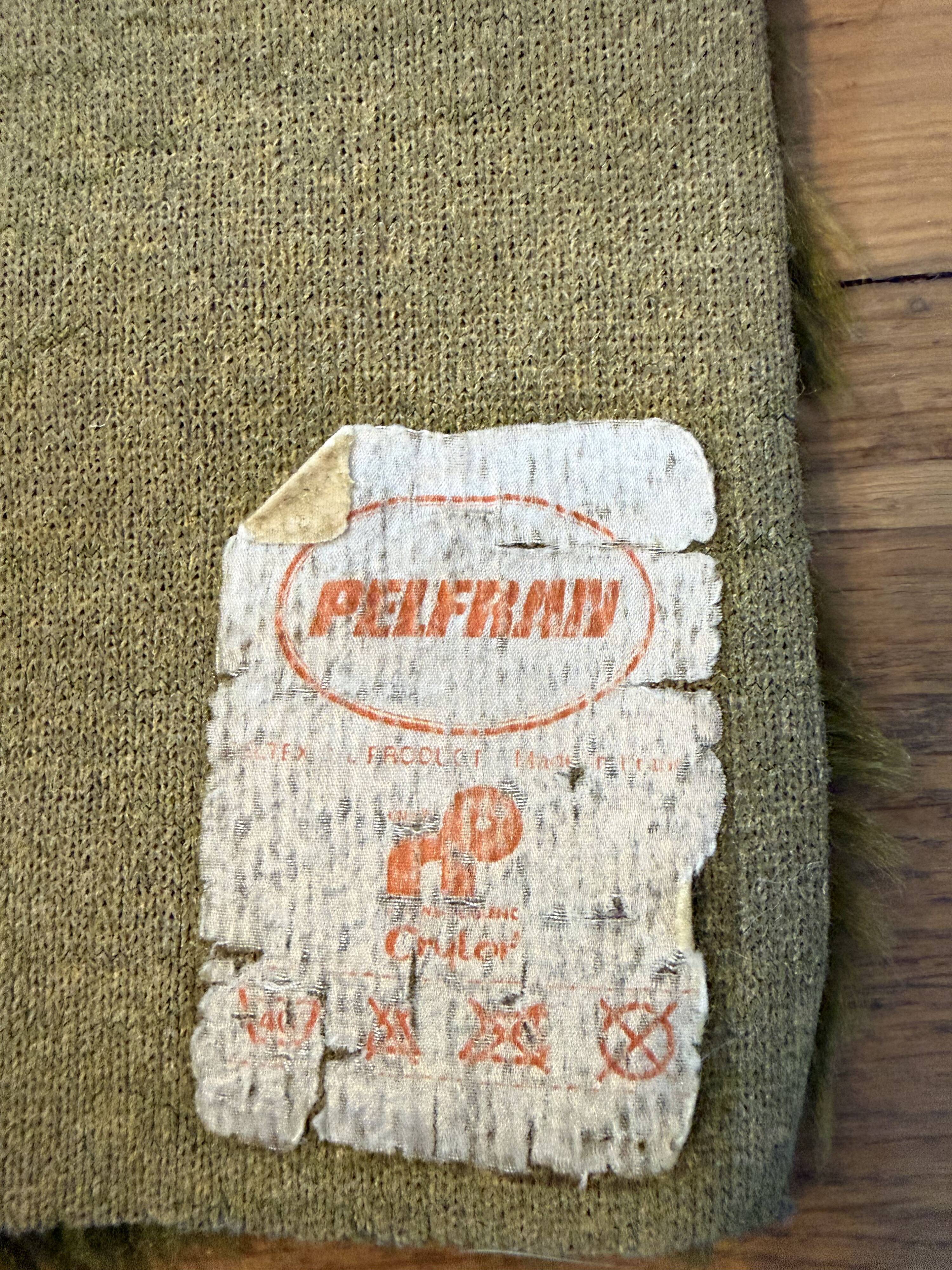 Tapis vintage vert à poils longs Pelfran Crylor
