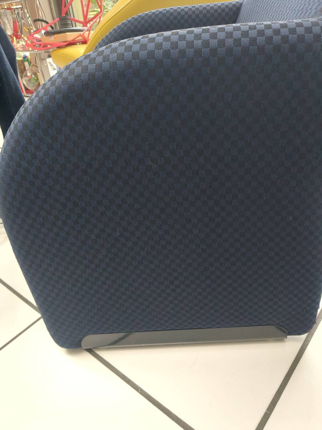 “Ben” armchair by Pierre Paulin for Artifort – 1980s – Geometric fabric