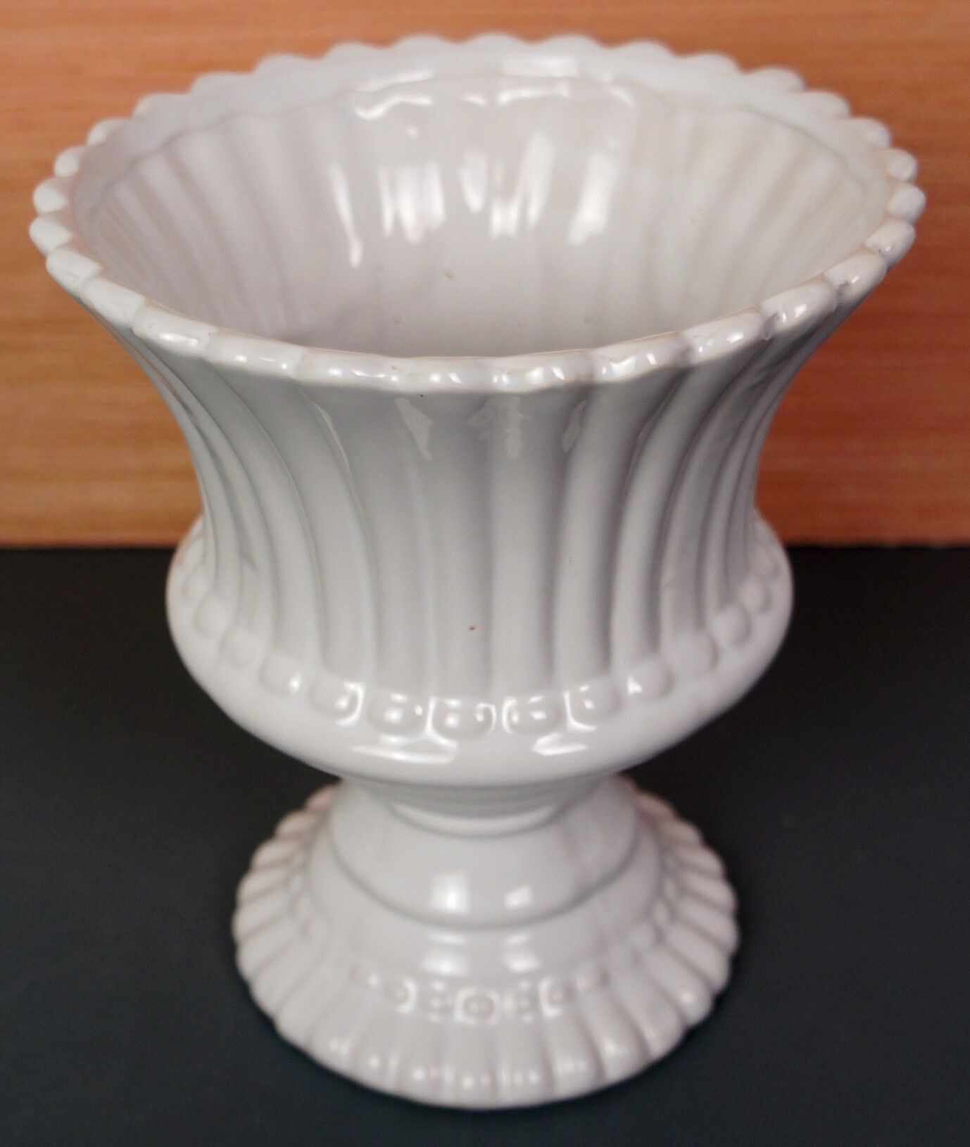 Medici vase in white porcelain