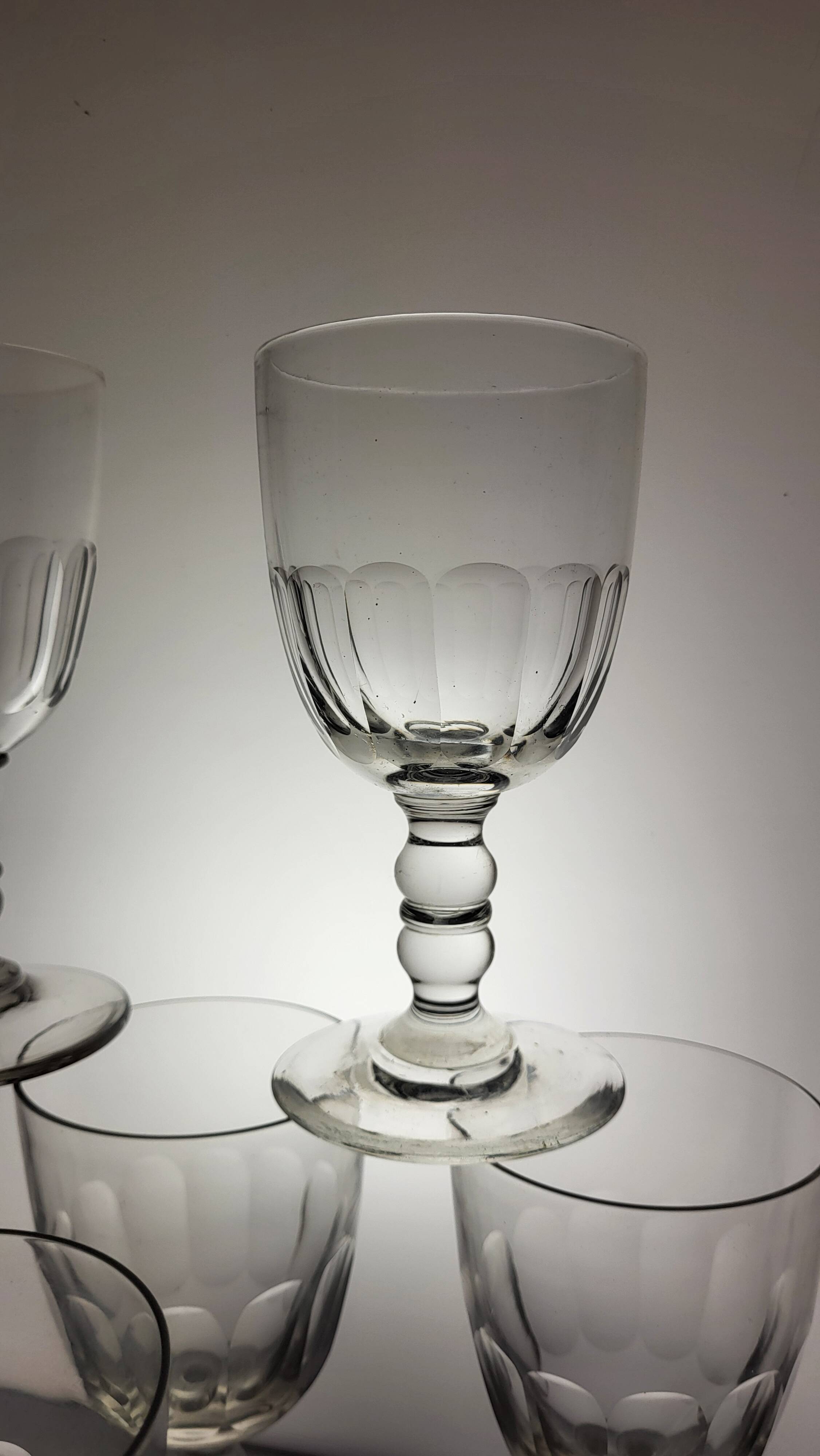 6 water/wine glasses Gondola model 19th century Gondola shape Flat ribs