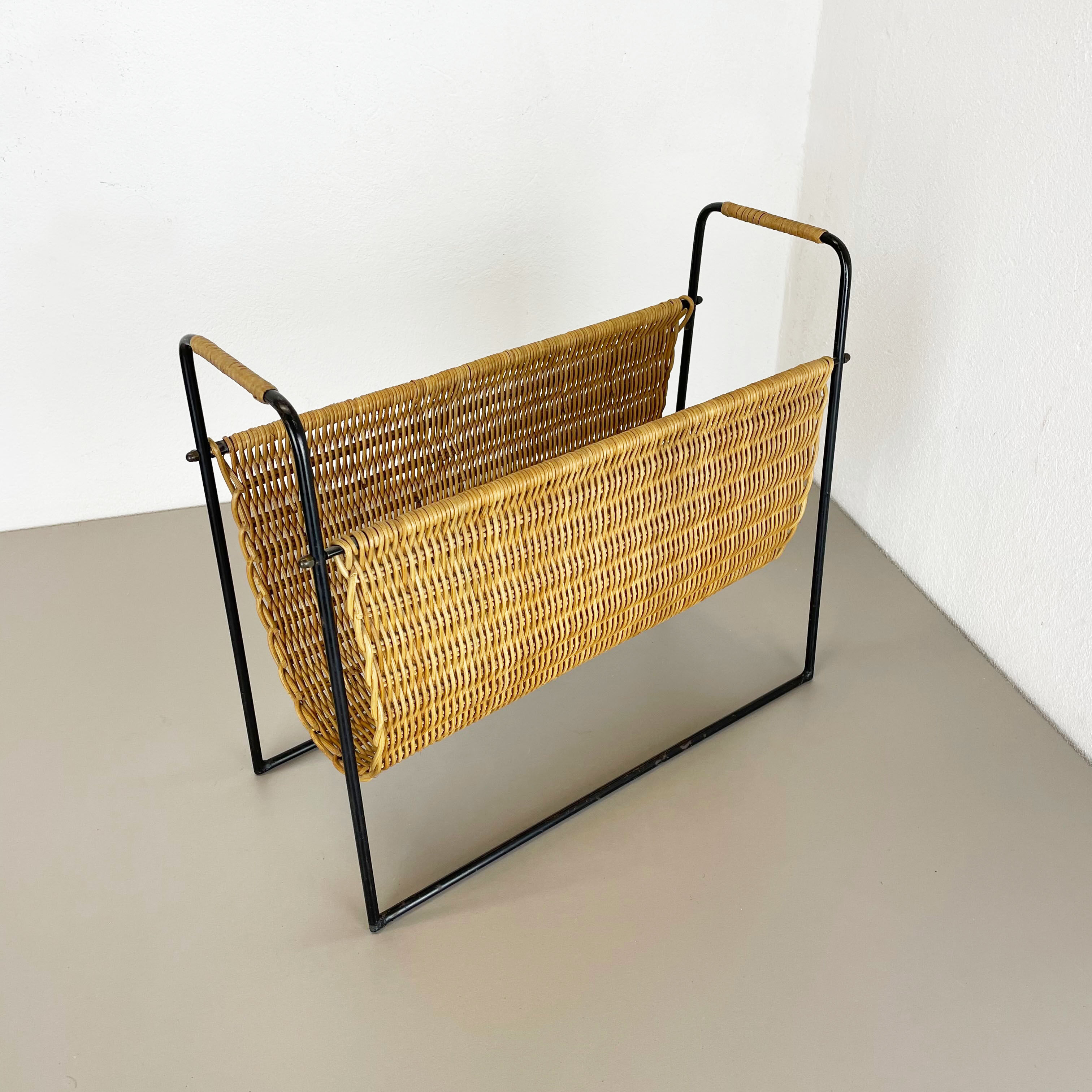 Aubock Style Mid-Century Rattan Bauhaus Magazine Holder, France, 1950s