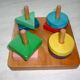 Jeu en bois empilements de formes géométriques