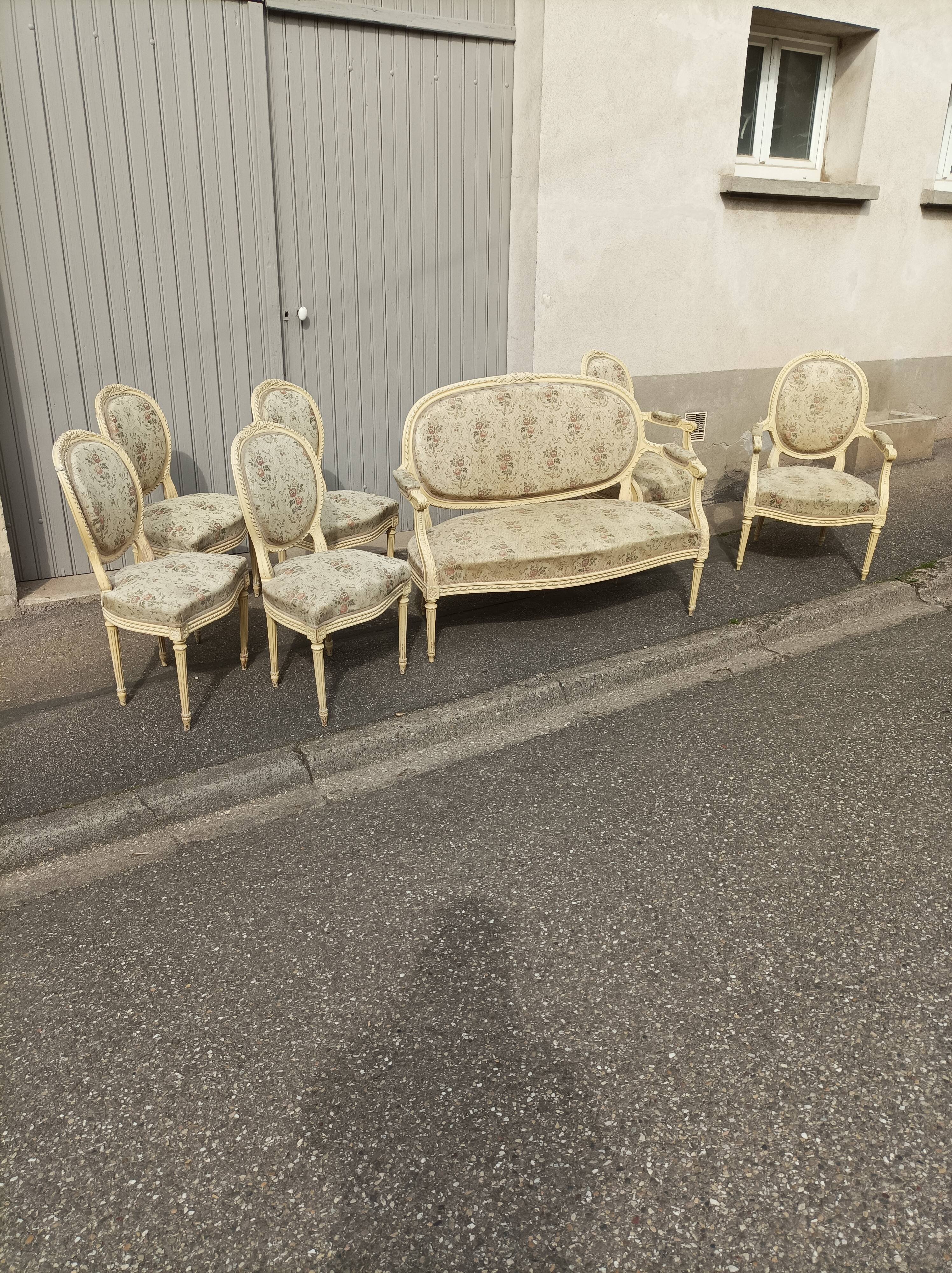 Salon style Louis XV