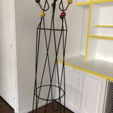 Treble clef coat rack