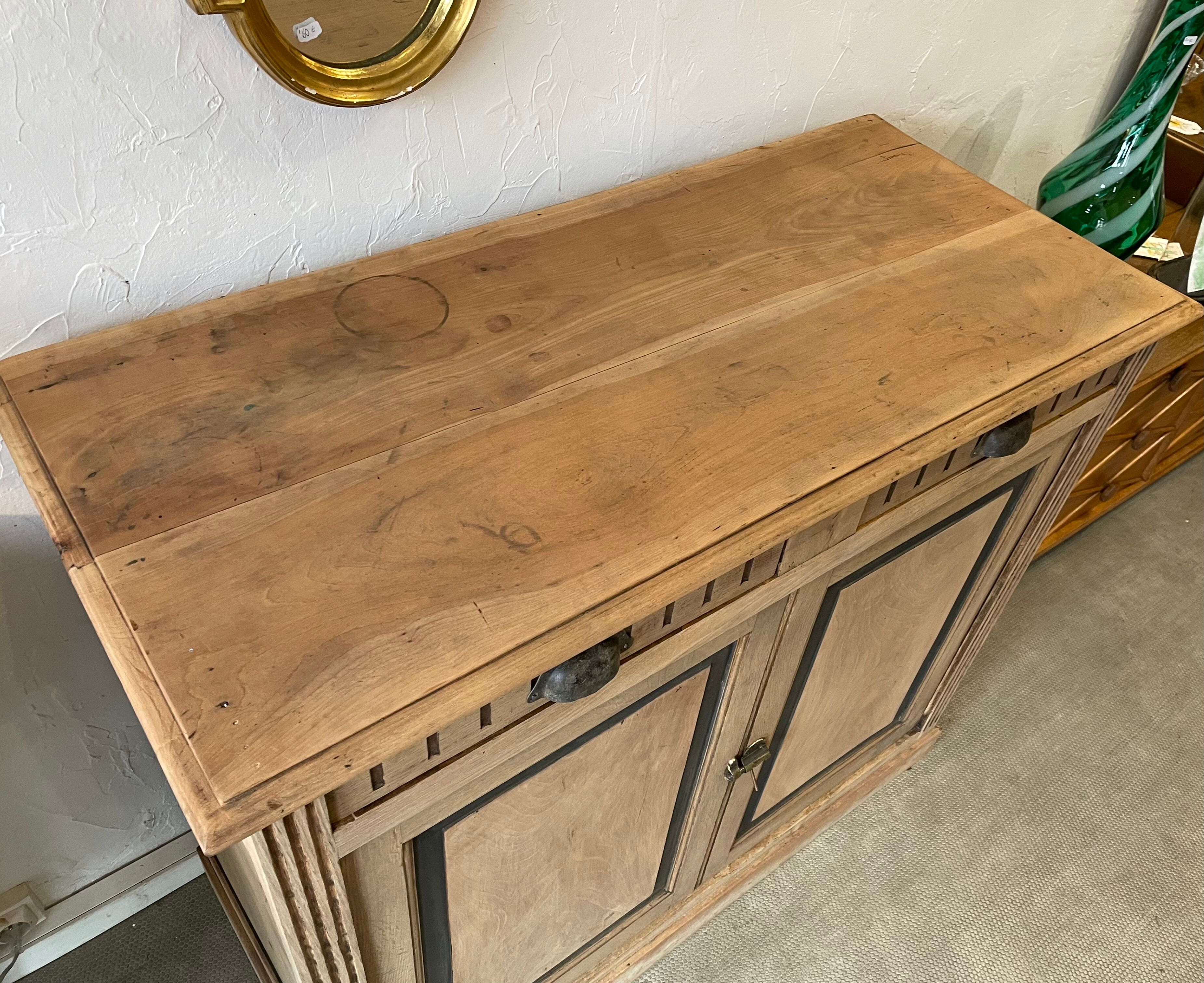 Raw buffet furniture