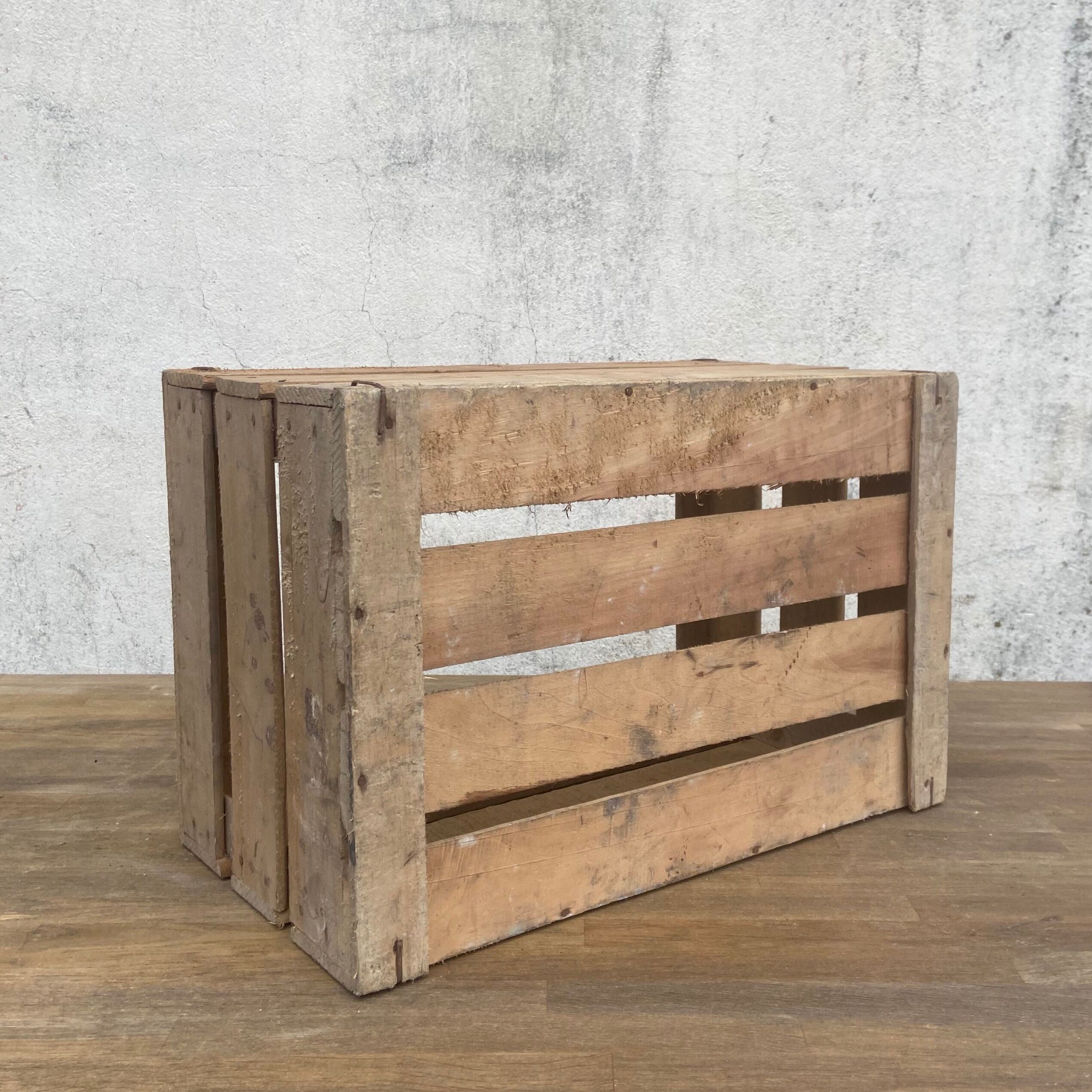 Locker vintage wooden box